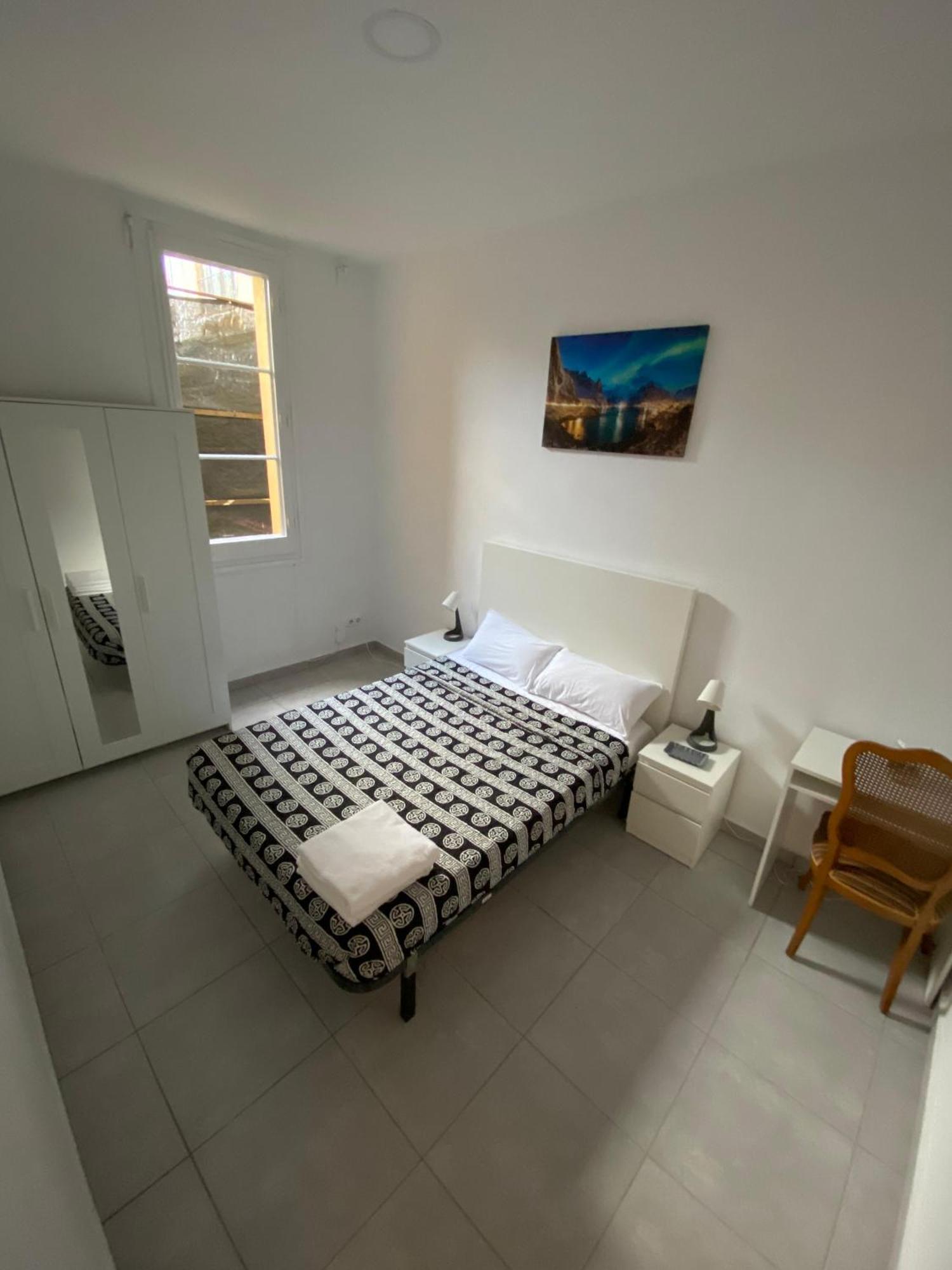 Habitacion Para Tu Estadia Corta En Bcn Διαμέρισμα Βαρκελώνη Εξωτερικό φωτογραφία